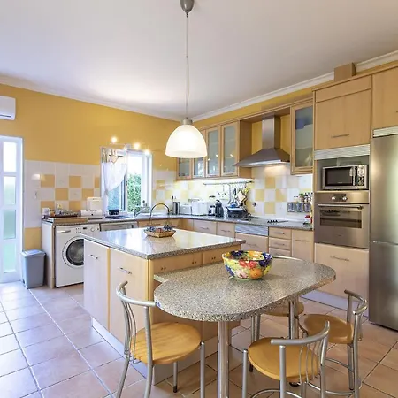 Kika Villa *